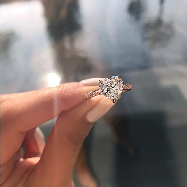 Zircon Heart-Shaped Ring for Parties and Proposals