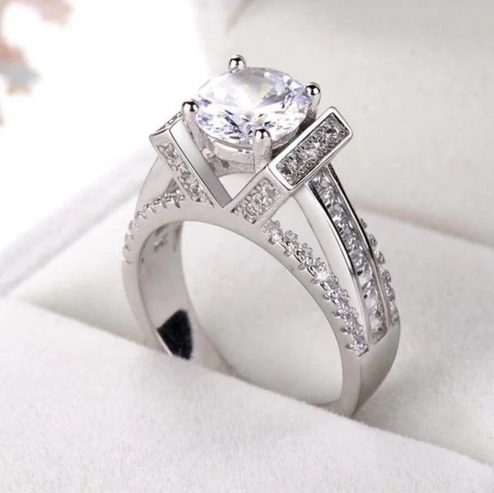Fashion Zircon Ring for Women and Couples Jewelry