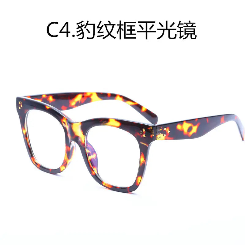 Fashionable Oversized Sunglasses for Women (Model 66189)