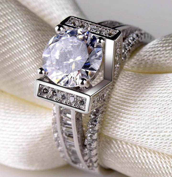 Fashion Zircon Ring for Women and Couples Jewelry