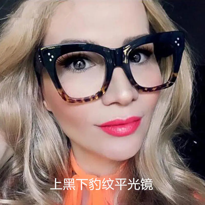Fashionable Oversized Sunglasses for Women (Model 66189)